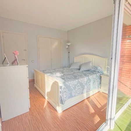 Apartmán Apartamento Muy Luminoso En Segunda Linea De Mar Roda de Bará Exteriér fotografie